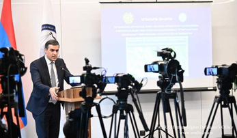 Արման Թաթոյանը շնորհավորել է հեռուստատեսության աշխատողներին