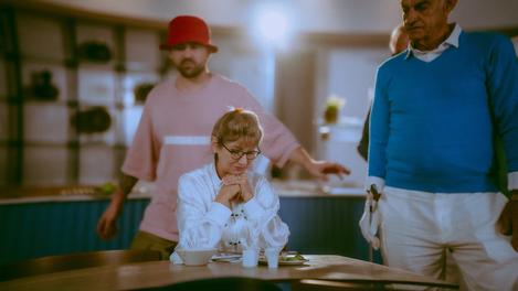 Bruce Melan director of Music video of Tamir Bar - Ester, behind the scenes, RED camera, cinema, old movie style, comedy