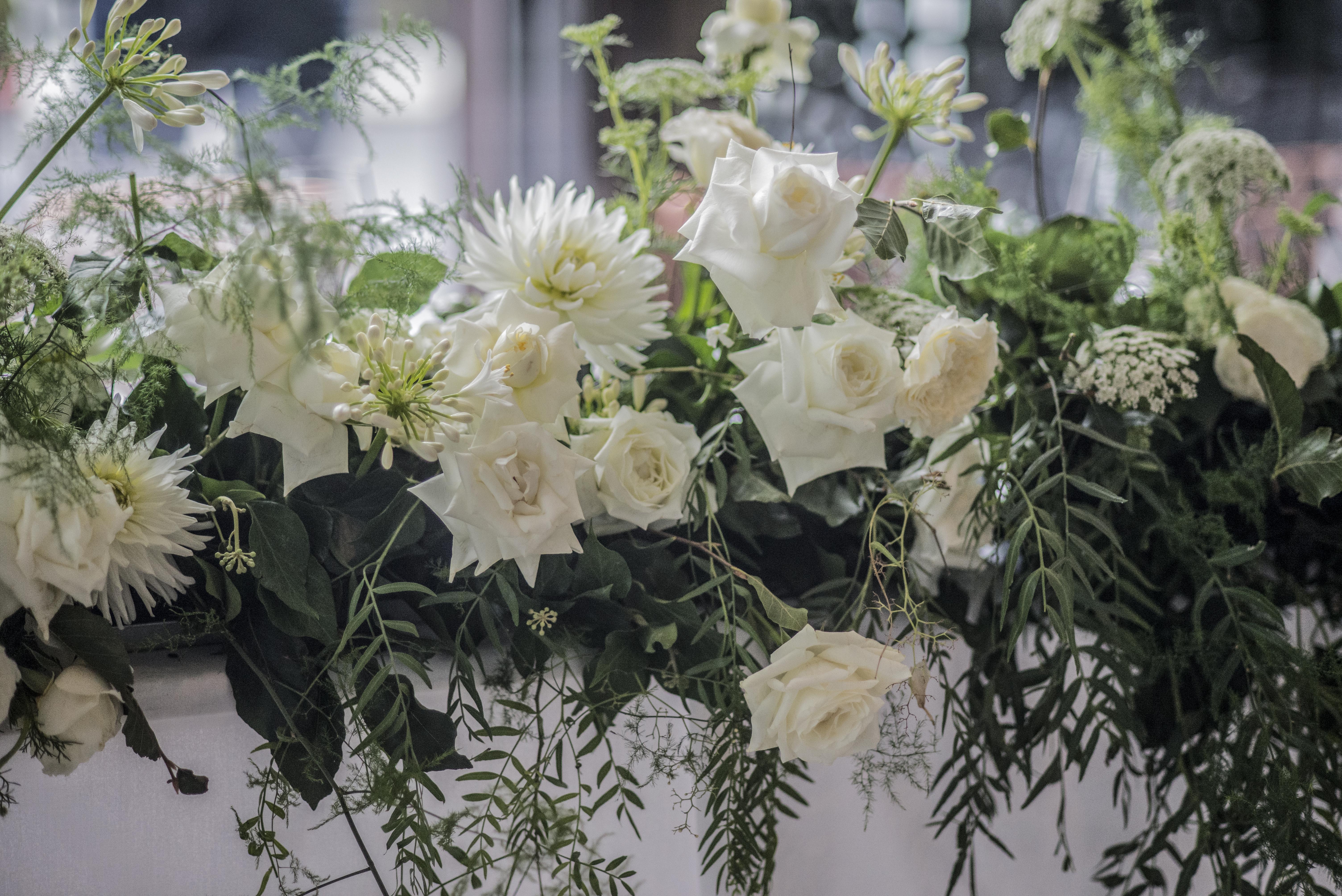 Lush Summer bridal table arrangement