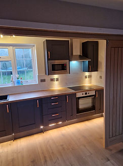 Bifolding doors in kitchen diner