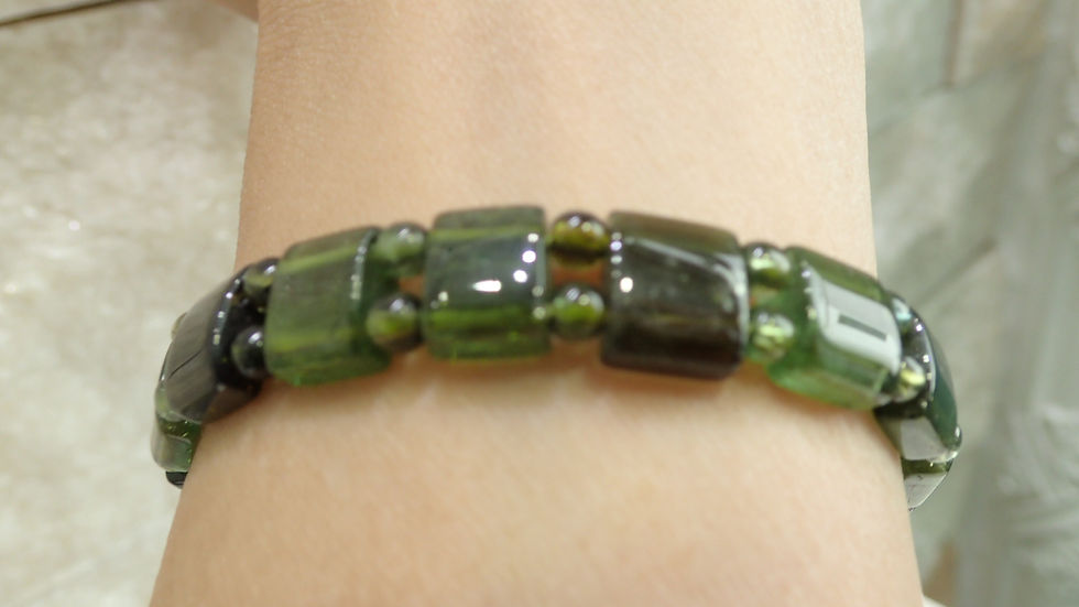 縮圖：綠碧璽手排   Green Tourmaline bracelet
