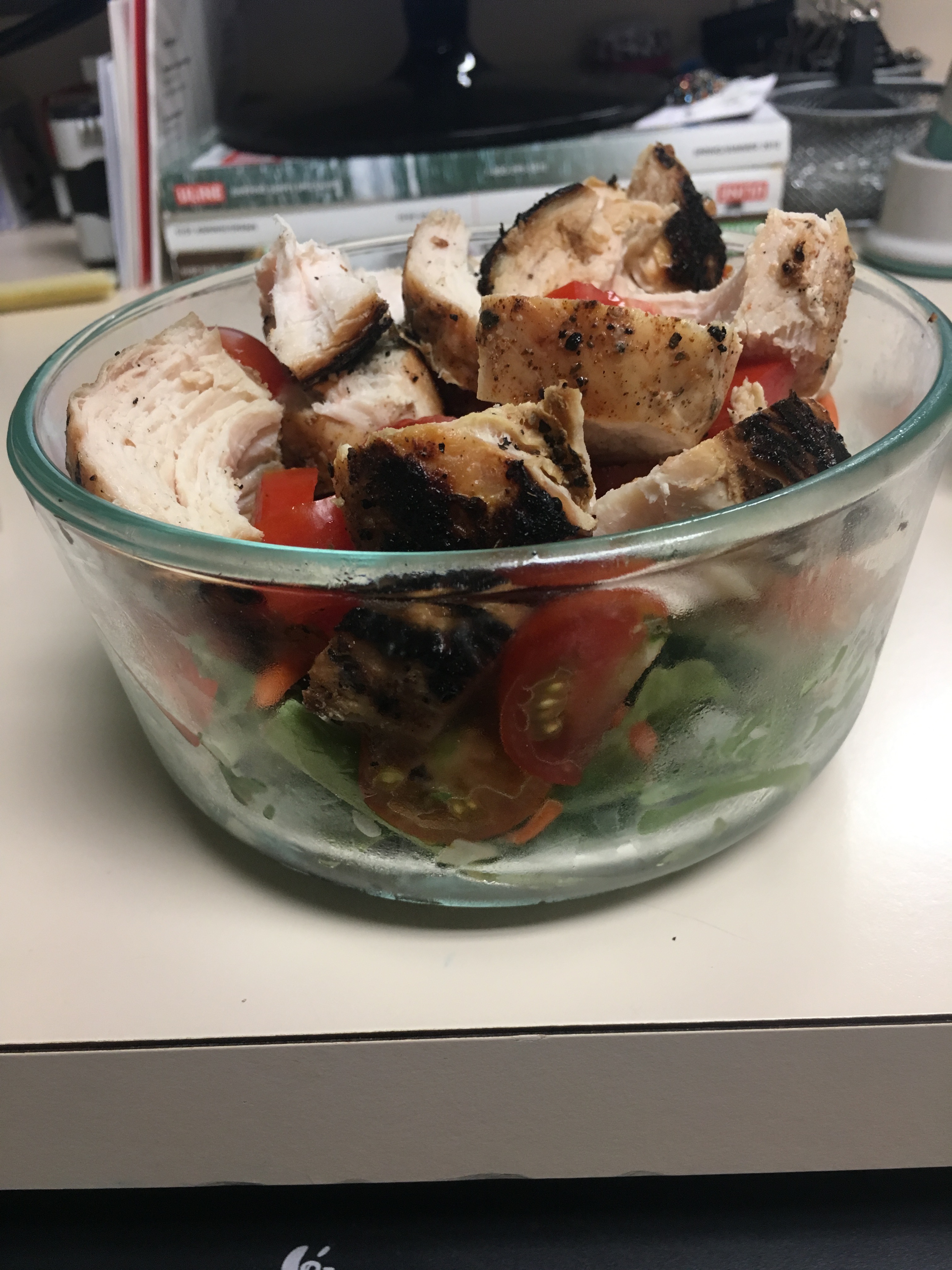 Salad with grilled chicken content media