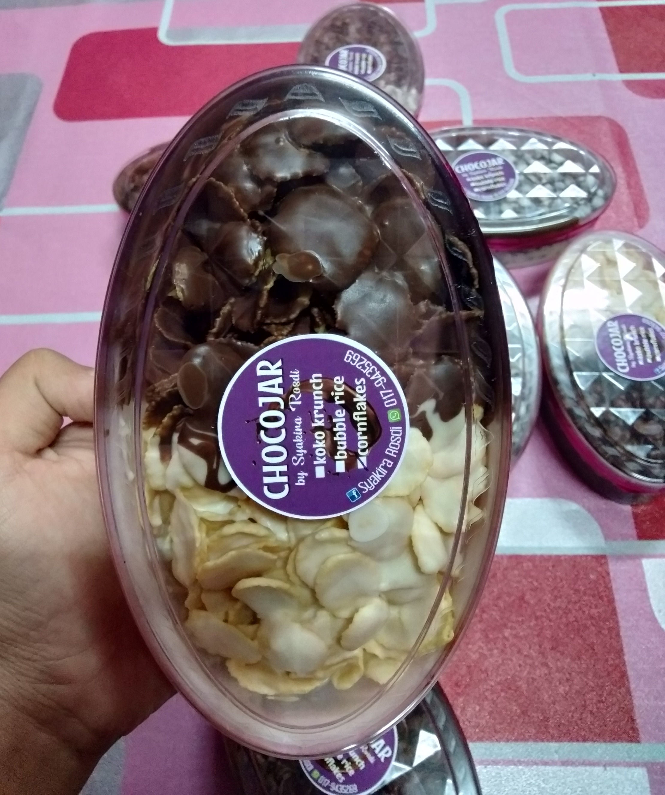 cornflake whitechocolate and cornflake chocolate