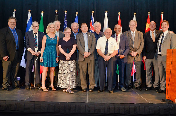 2019-ISHOF Dale Petranech second left -