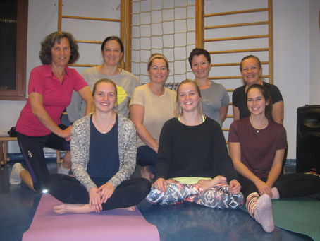 Yoginis in Pfaffing
