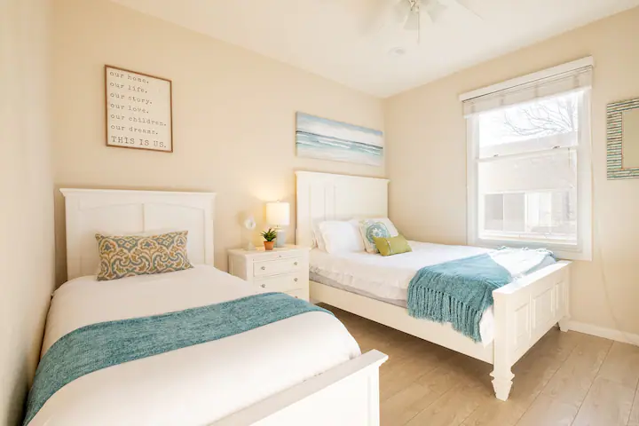 Cottage by San Diego