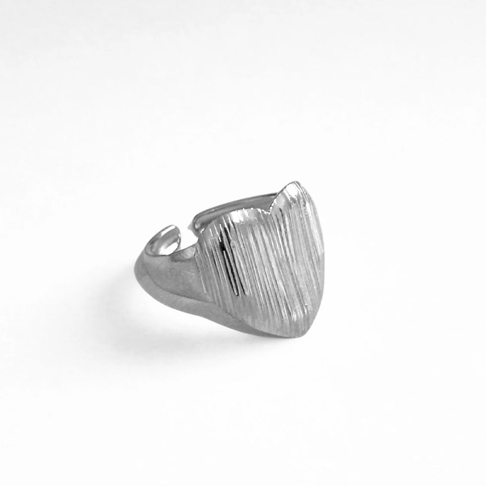 Thumbnail: rene ring