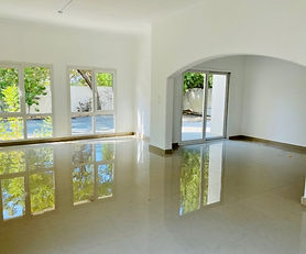 5 Beds | Close to Park & Lake | Quiet Location