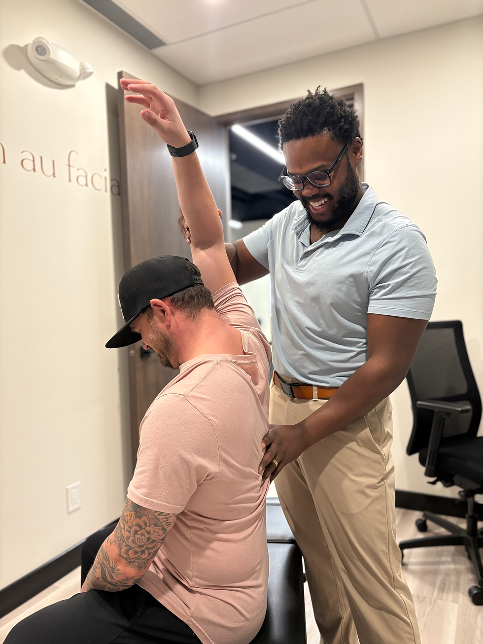 Physiotherapy vs Chiropractic in Edmonton: Which One Do You Need?