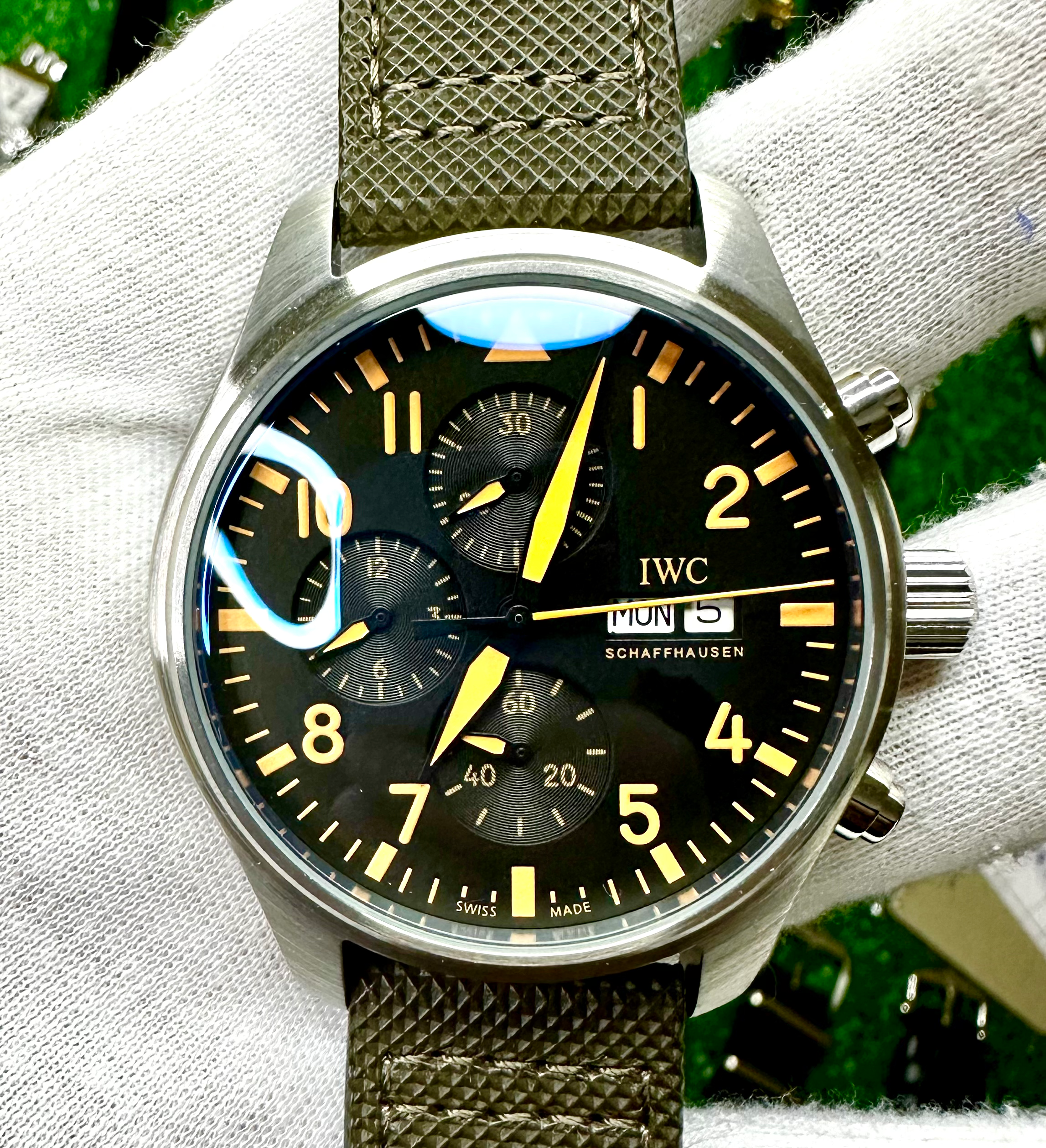 Pilot military