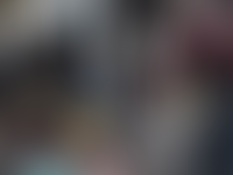 Residentes se abastecen de agua en un barrio de Loja, el 22 de julio de 2025.