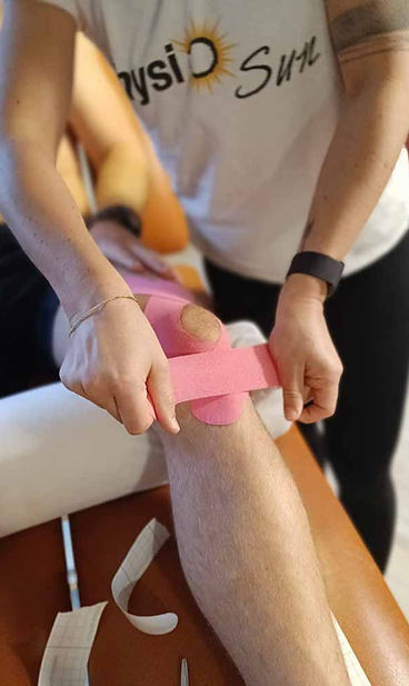 Taping (bandes kinésiologiques)