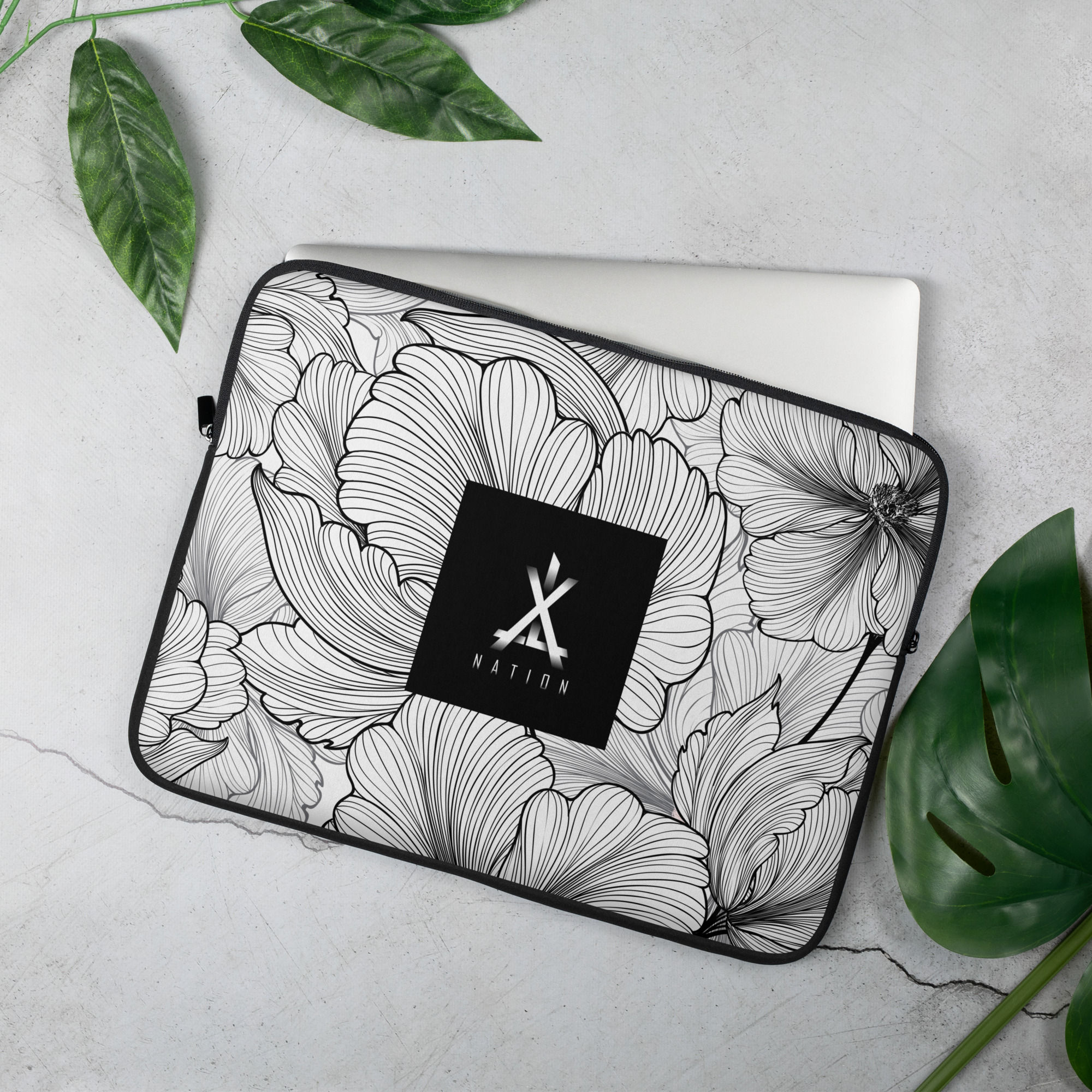 BW Sophisticated Flower Laptop Sleeve