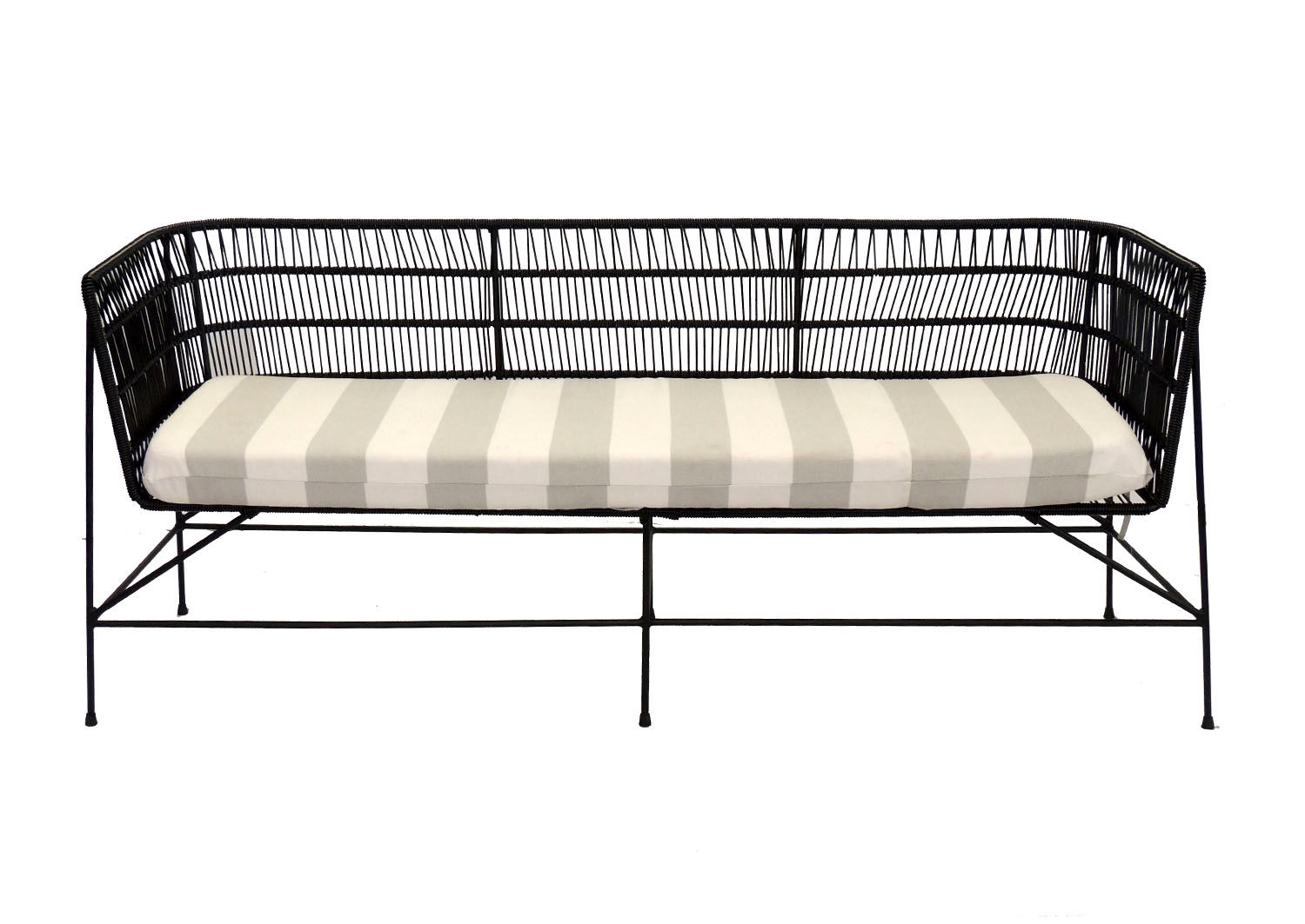 マンディングアームチェア