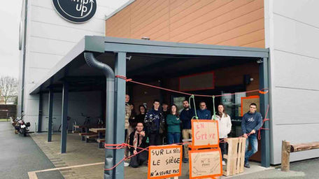 Climb Up Angers se met en grève : la colère monte chez le leader français de l'escalade