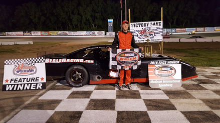 Beale Seals the Deal in the Late Models