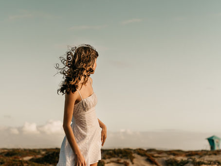 high school senior photos on the beach