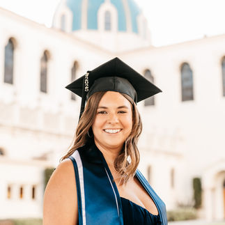 USD Senior Portraits on Campus with friends