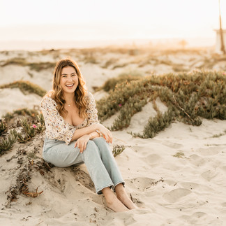 Unraveled Expert Artist Senior Photos