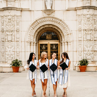 USD Senior Portraits on Campus with friends