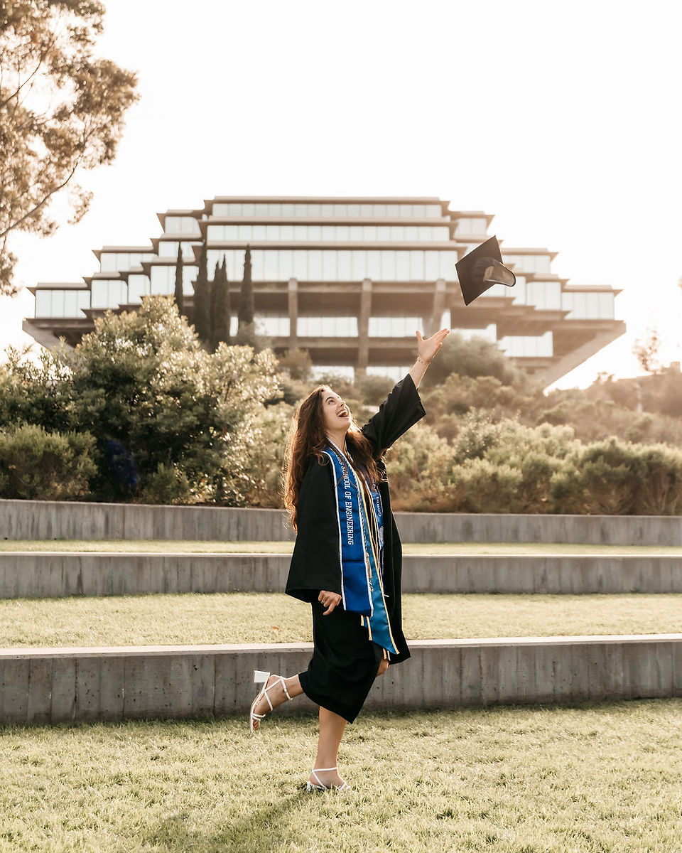 University of California San Diego senior photos on campus near Geisel Library