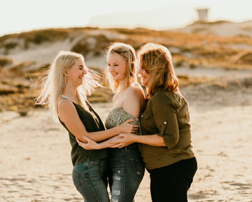 San Diego Senior Session with Mom and daughters
