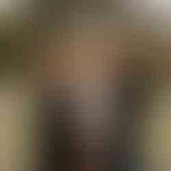 Senior portraits on the beach in San Diego