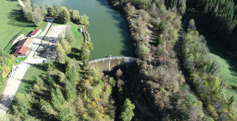 Photo aérienne du barrage de ravilloles