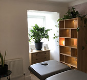 Treatment room 2.jpg