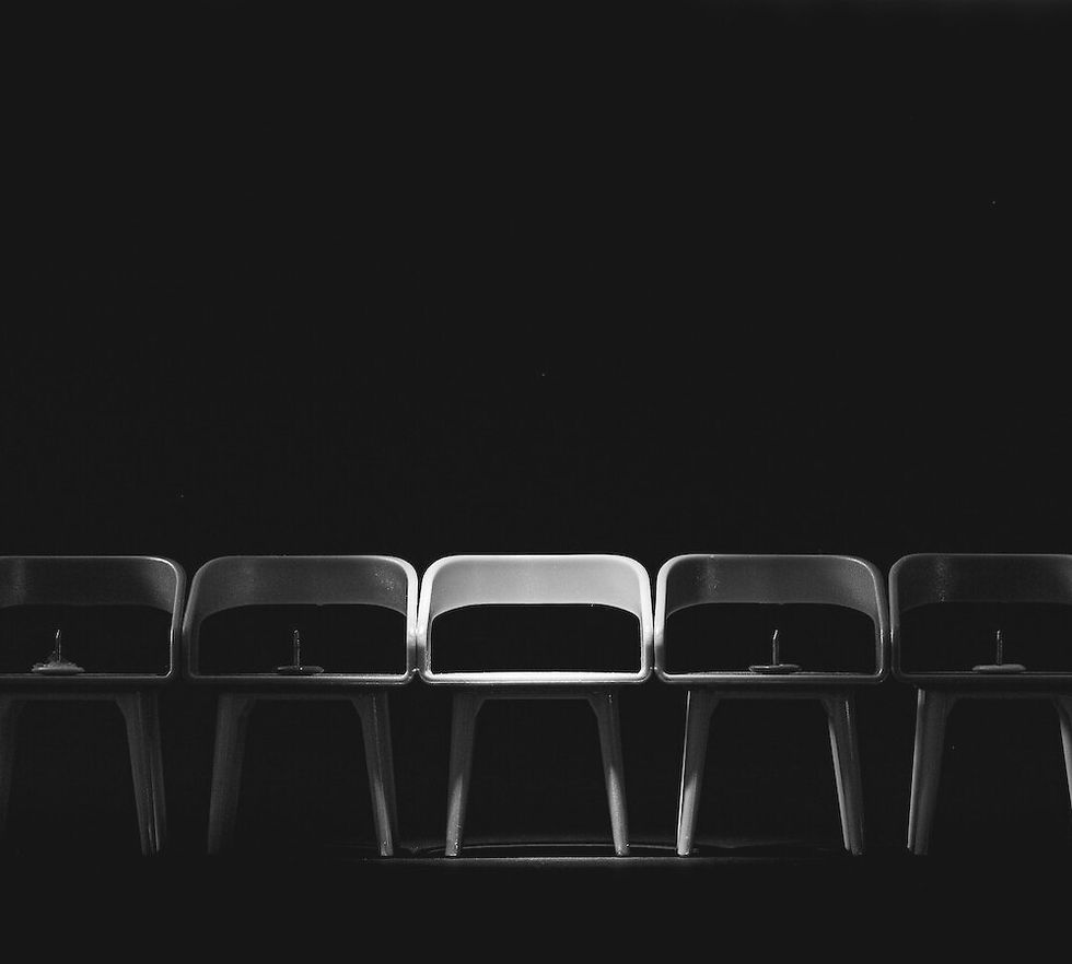 follyfox-testimonials-chair-wpv_1000x1000_center_center.jpg