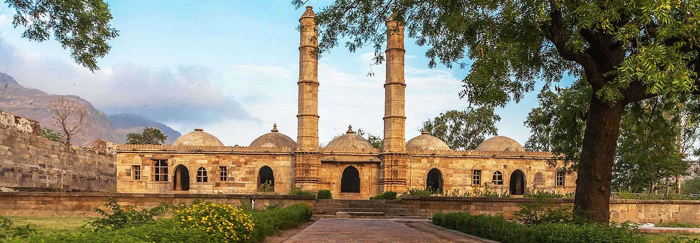 champaner-pavagadh-archaeological-park-head-468