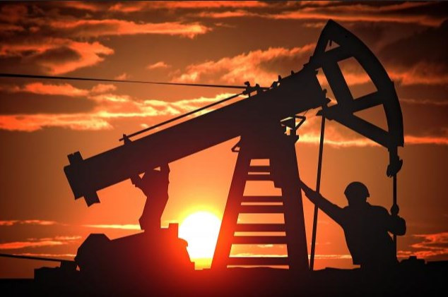 الاستخلاص المعزز للنفط بحقن المياه في الطبقة