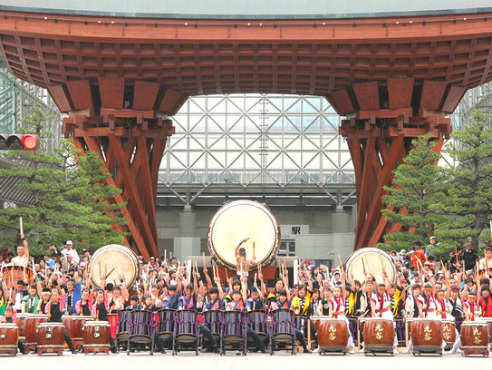 Festival drummers at Kanazawa station