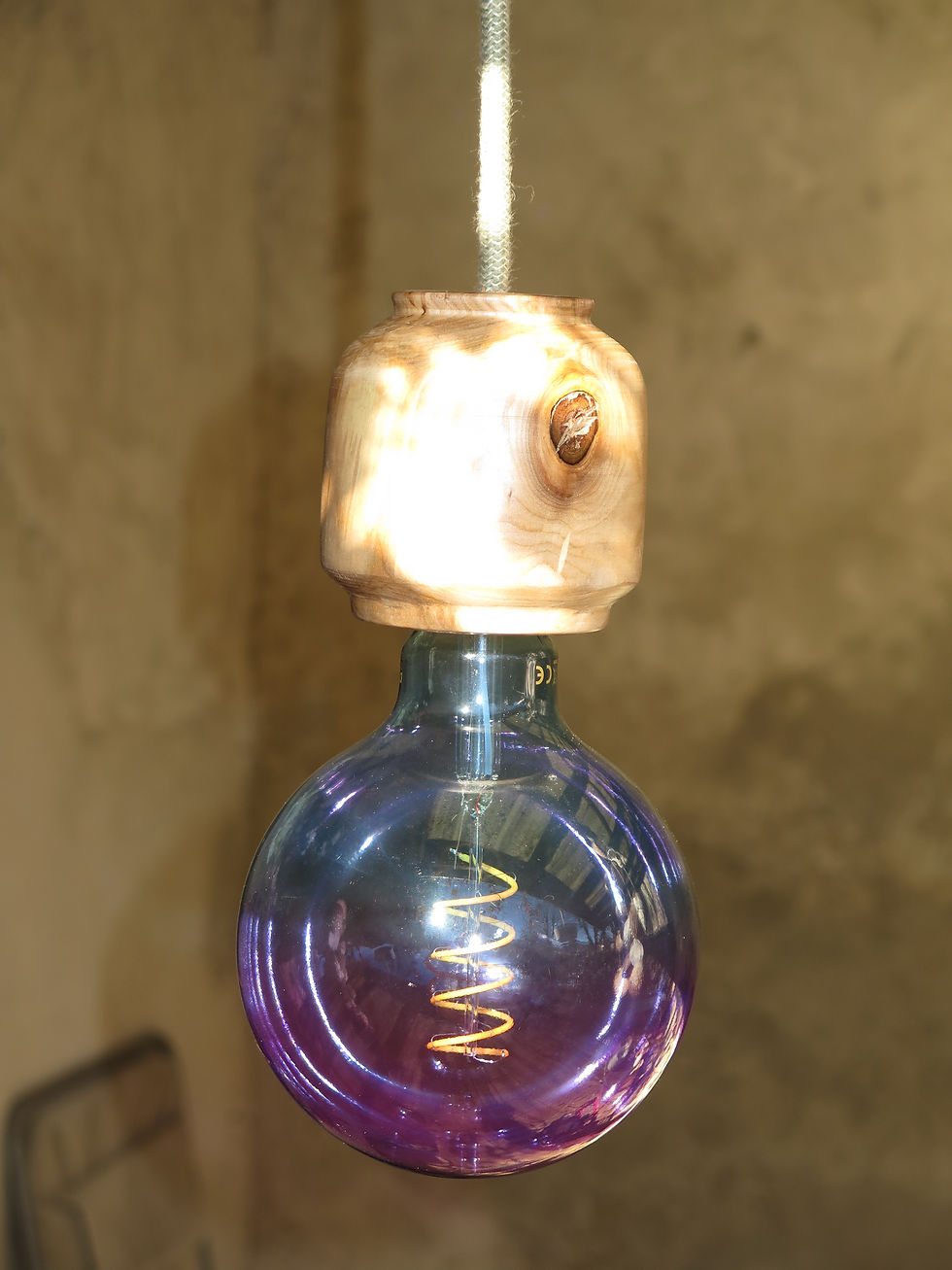 Miniature : Suspension en Pommier