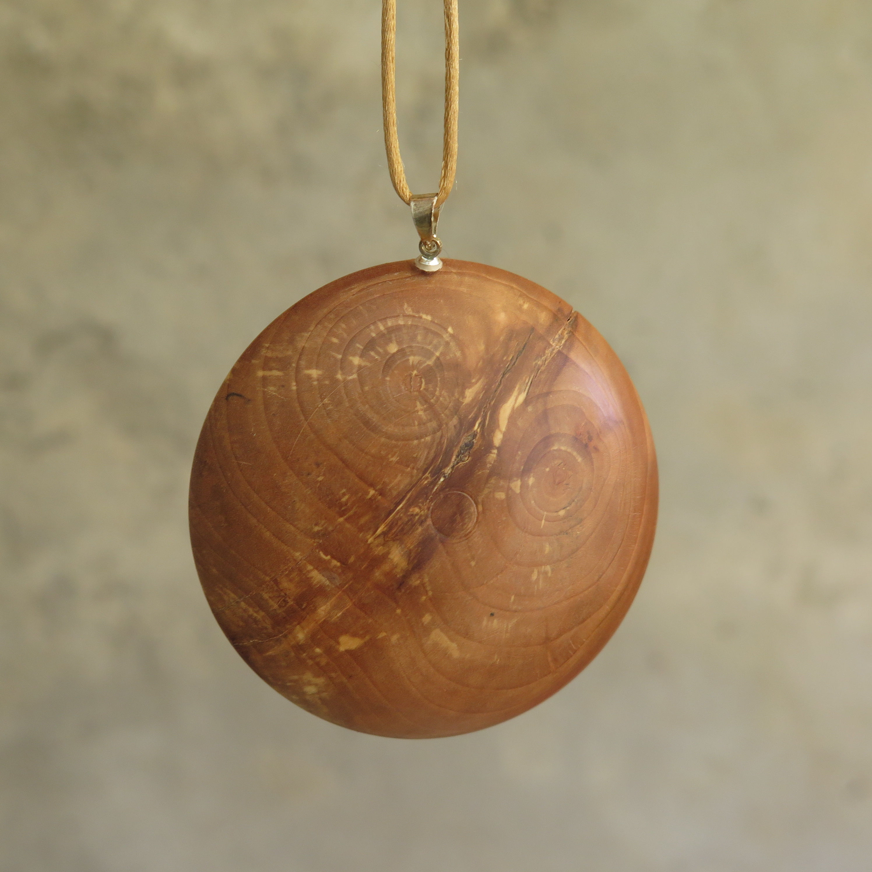 Pendentif "Oeil de chouette"