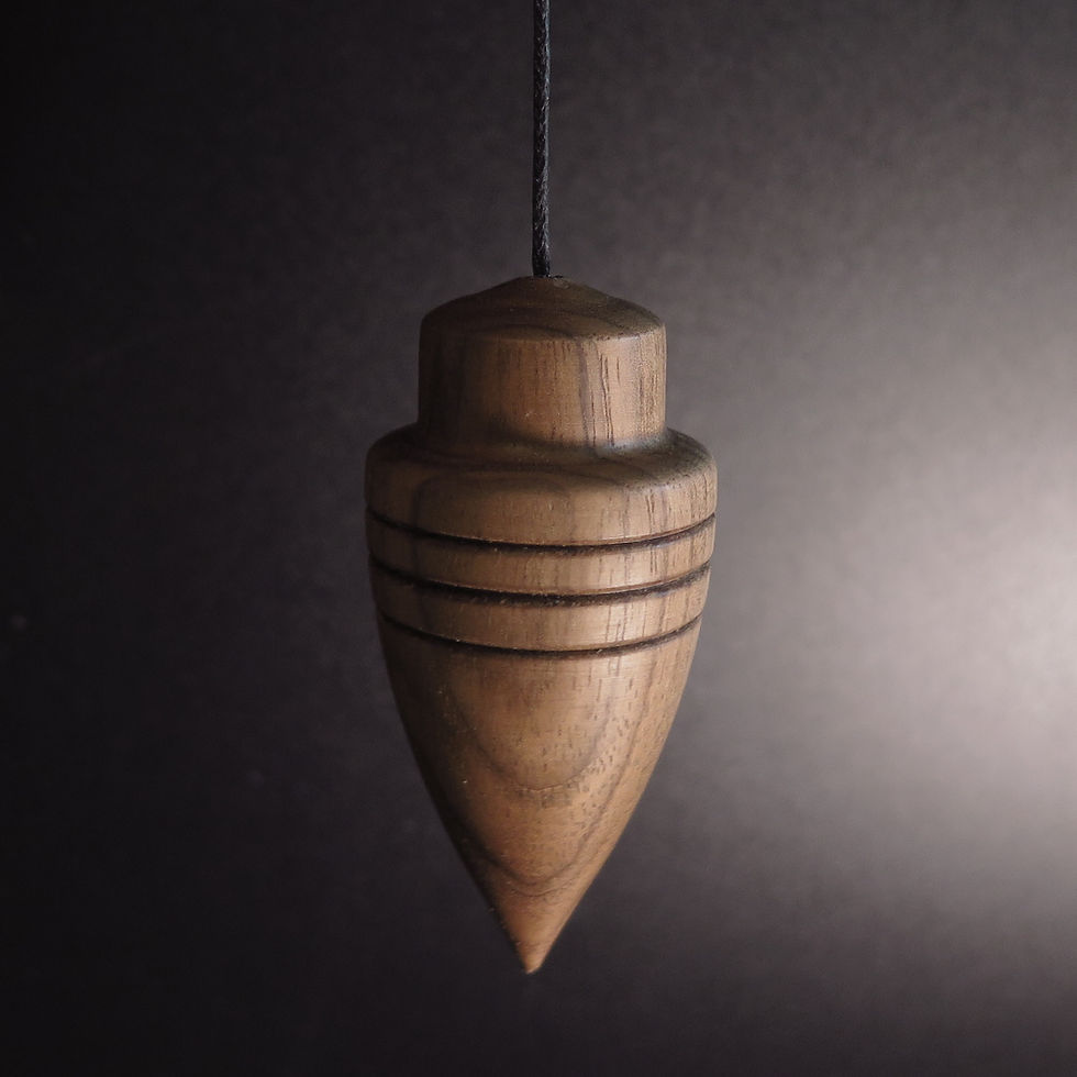 Miniature : Pendule en noyer n°0802
