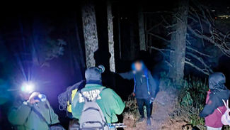 Fuerzas de seguridad rescatan a dos personas extraviadas en La Malinche