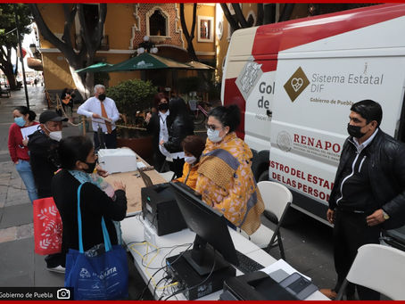 Con registros de nacimiento gratuitos, Sedif y Registro Civil benefician a familias poblanas