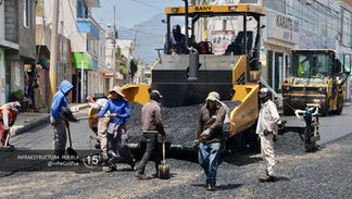 Gobierno del Estado pavimenta la calle San Alfonso en la capital poblana