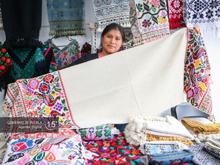 Textiles y bordados de Hueyapan se reconocen como Patrimonio Cultural Intangible de Puebla