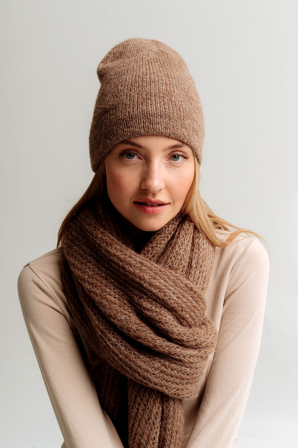 Miniatura: MIK - Jana Mikešová – Čepice MANTO + 10 barev