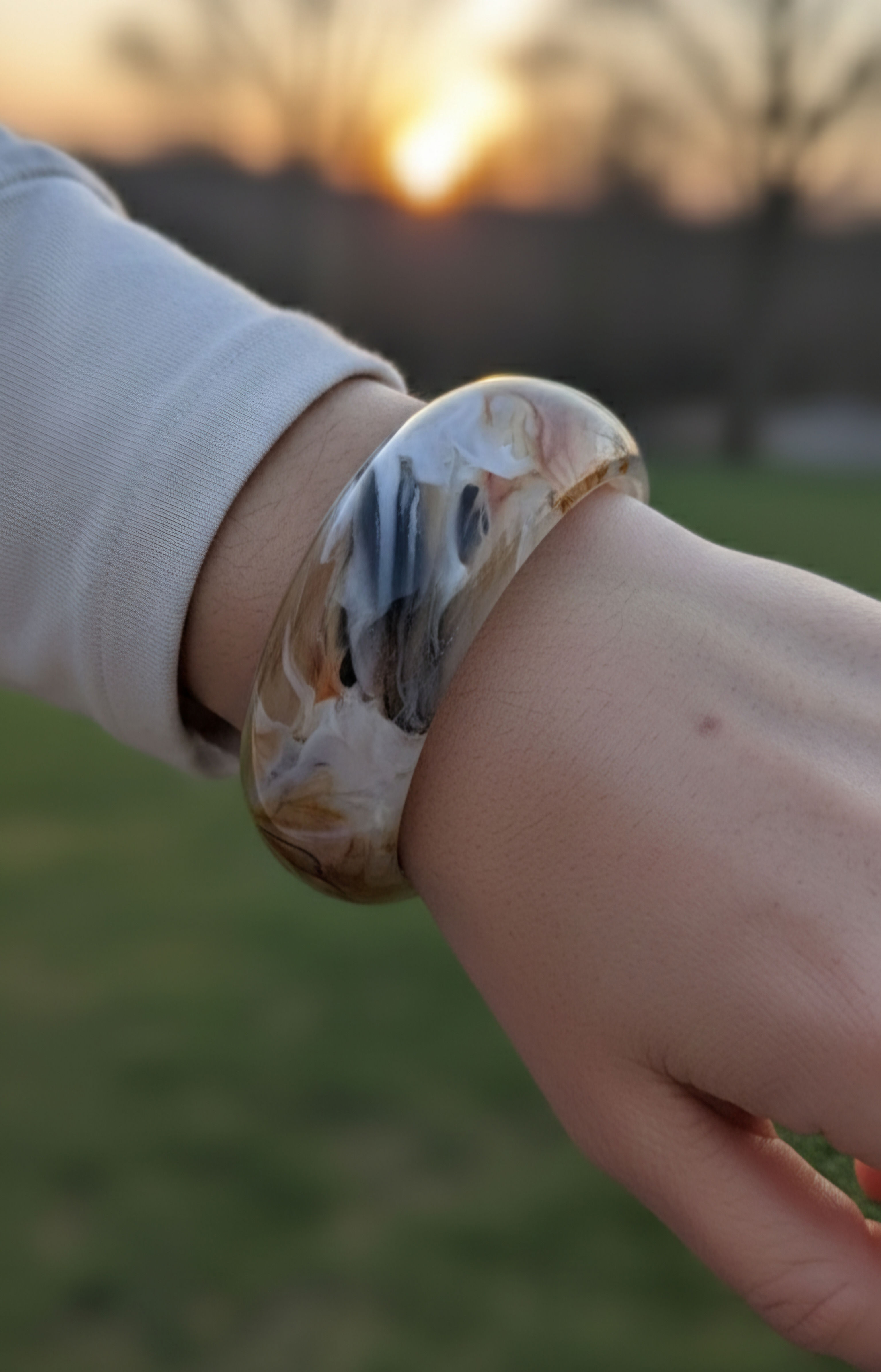 Irregular Mix Shade Bangle