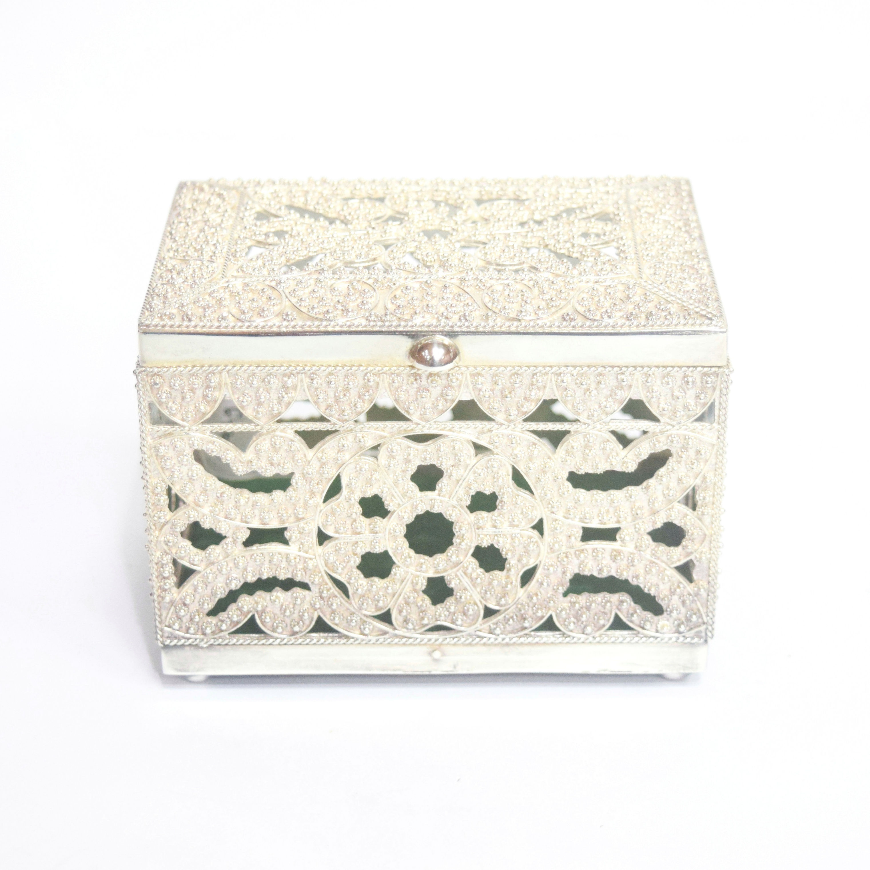 Sterling Silver Rectangular Treasure Box Front View Dienge Colombo