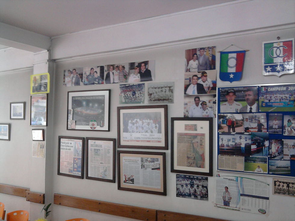 CAFETERIA VERSALLES