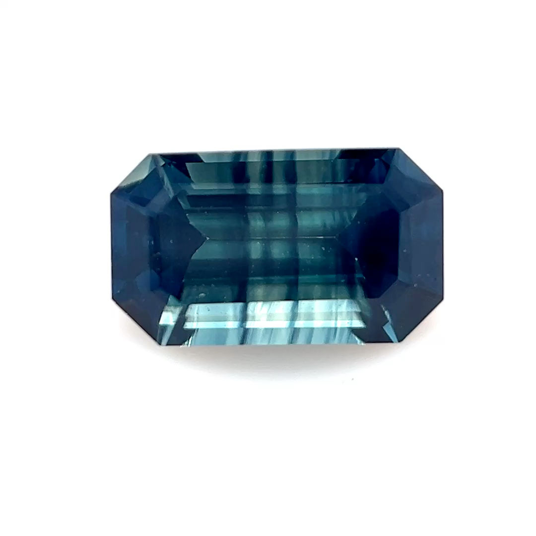 Teal Sapphire 0.95 cts. 6.9 x 4.1mm, emerald