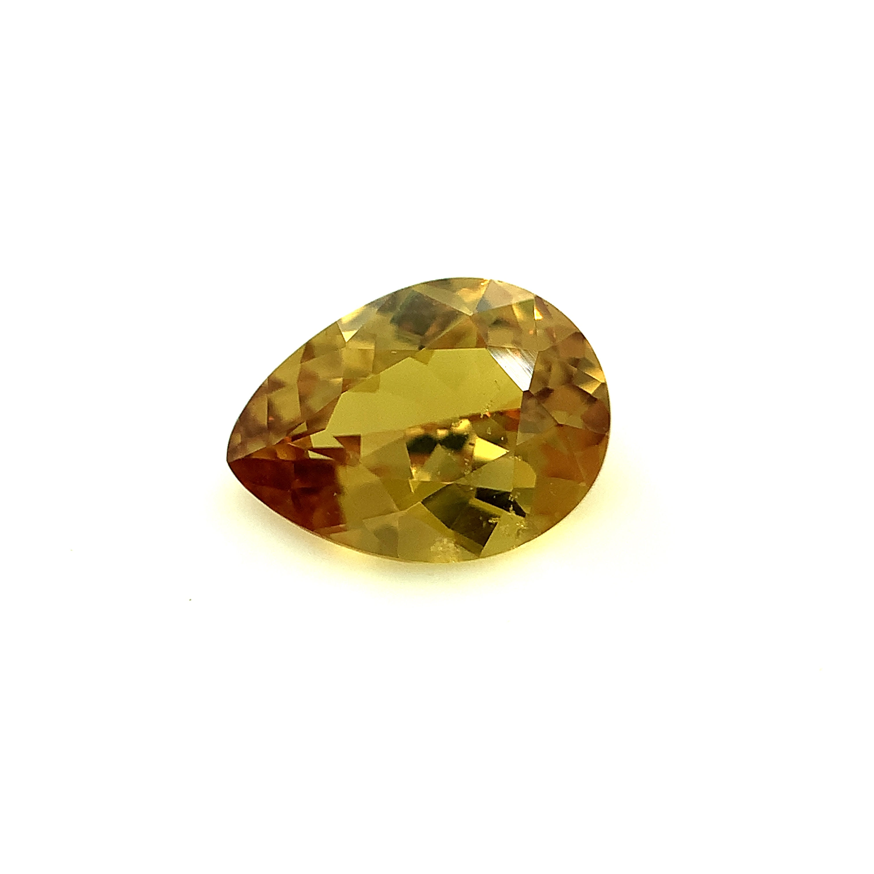 Yellow Sapphire 0.83 cts. 7.1 x 5.3mm