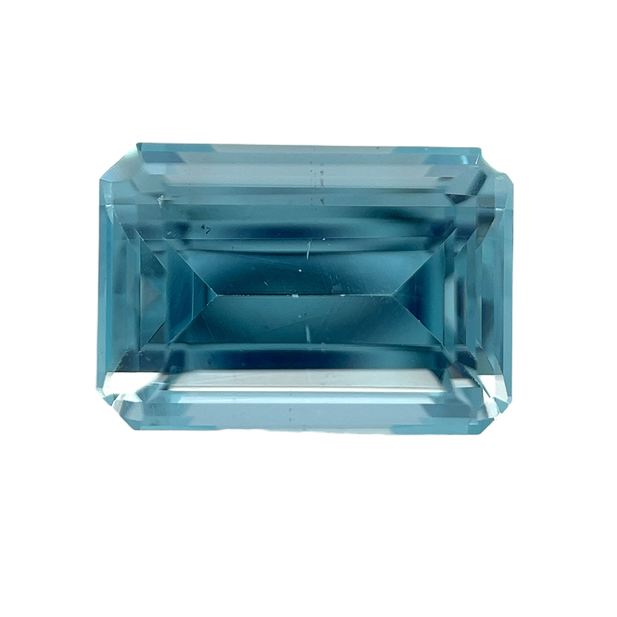 Aquamarine 4.61 cts. 10.4 x 8.6mm, emerald
