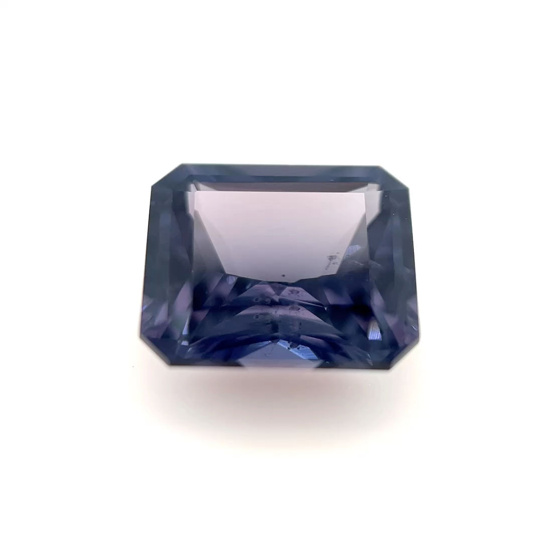 Spinel 3.47 cts. 9.4 x 8.0mm, emerald