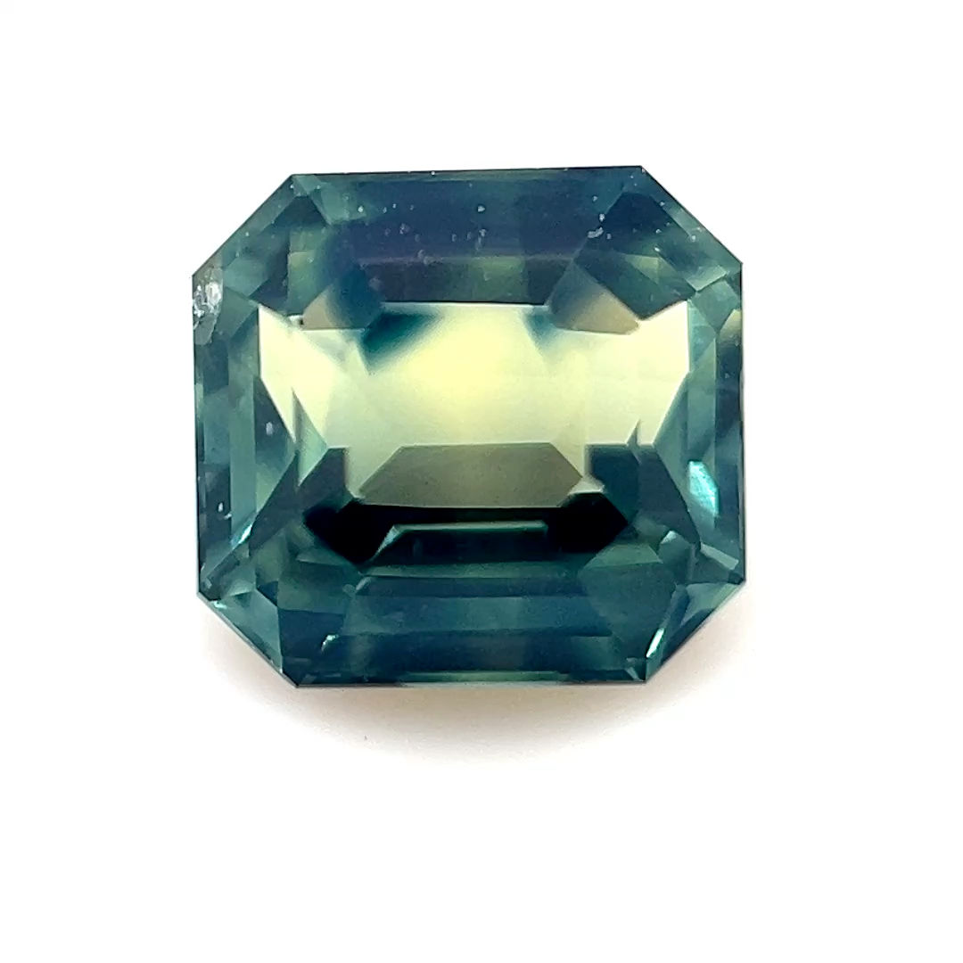 Blue/Yellow Bi-Color Sapphire 1.57 cts. 6.3 x 5.9mm, emerald