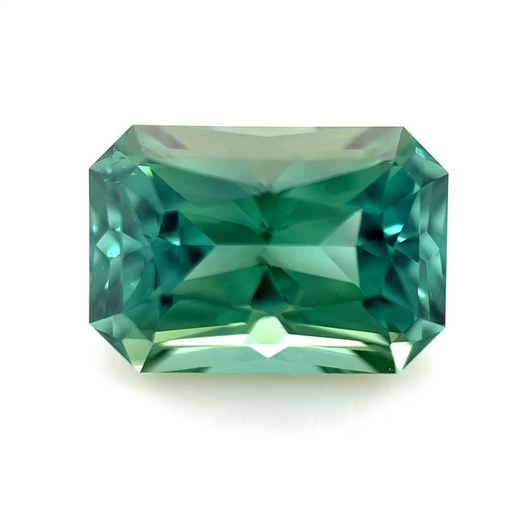 Green Tourmaline 4.43 cts. 11.2 x 7.7mm, emerald, radiant